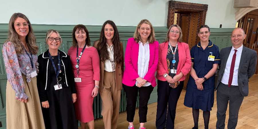 Georgia Gould MP with council staff.