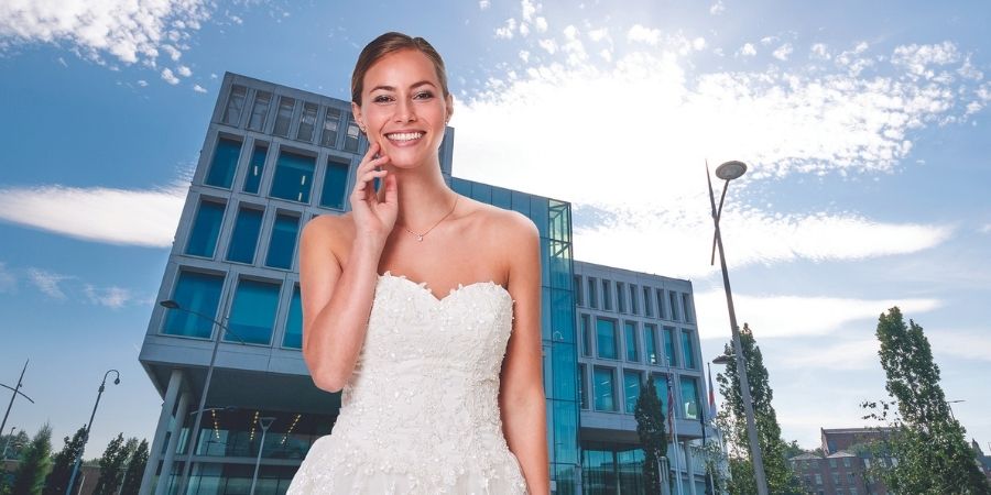A bride outside of Number One Riverside.