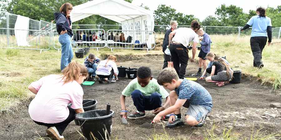 Group in an archaeological dig.