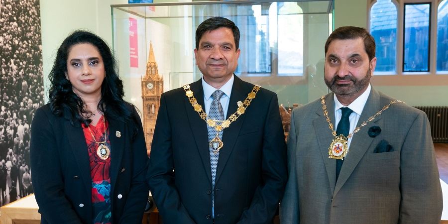 Councillor Iram Faisal, Councillor Faisal Rana and Basharat Umer.