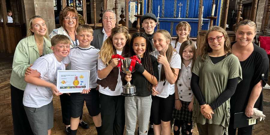 Newhey Primary School Choir.