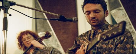 Seamus Og performing.