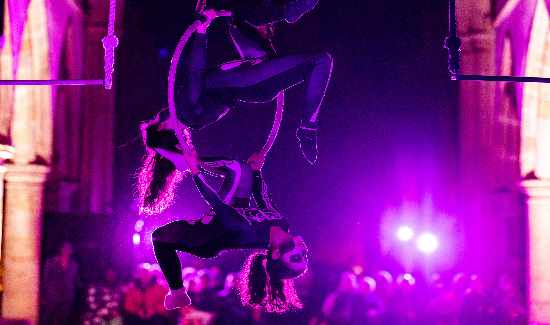 Performers in Skylight Sparrow Hill show, image credit to Ian Hodgson.
