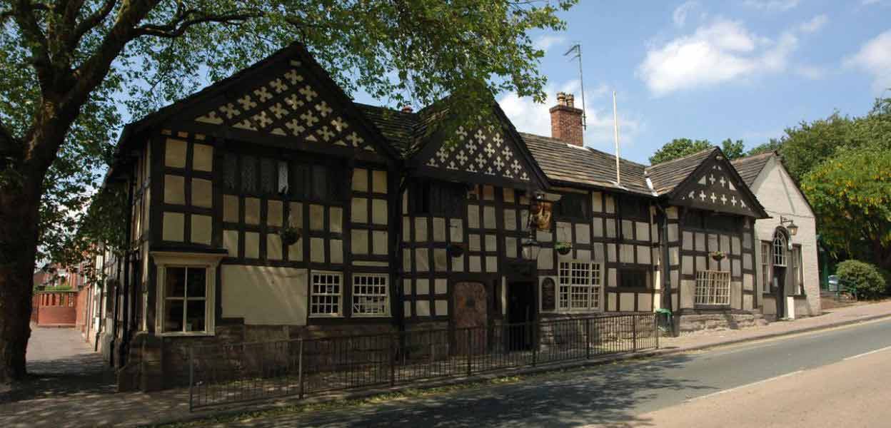 Exterior of the Olde Boar&#039;s Head in Middleton.