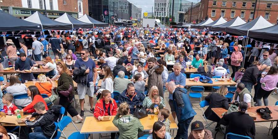 Street Eat crowds.